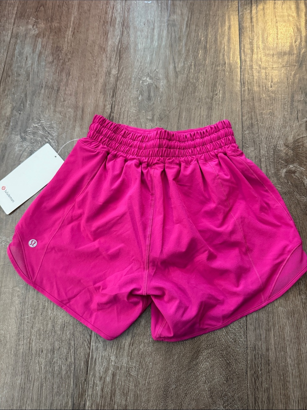 Lululemon Pink Flare Matching Set Like a Cloud Bra + Hotty Hot Shorts Size 2 NWT - Picture 4 of 10